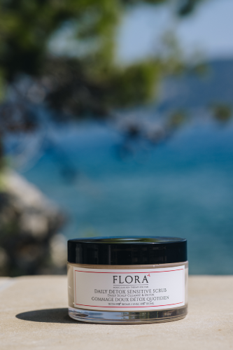 Daily Detox Sensitive Scrub